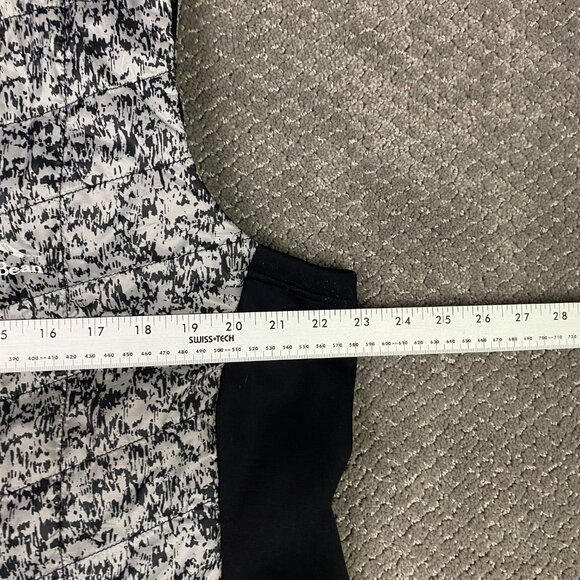 LL Bean Puffer Vest Women's XLP Petite Gray Camo Primaloft Packaway Packable - Picture 10 of 12